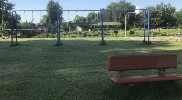 Bradley Park, swingset